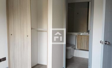 AV LOS LIBERTADORES 6170 DEPTO 3501 BOD B67 EST 209