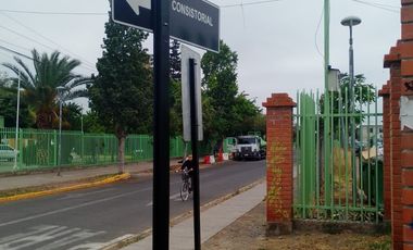 CASA CON TERRENO 786 MT2