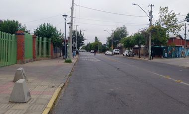 CASA CON TERRENO 786 MT2