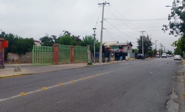 CASA CON TERRENO 786 MT2