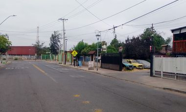 CASA CON TERRENO 786 MT2