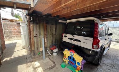 CASA CON TERRENO 786 MT2