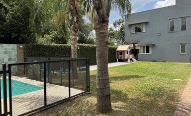 Casa en venta en Oliveros | 3 dormitorios | Pisicina | Quincho