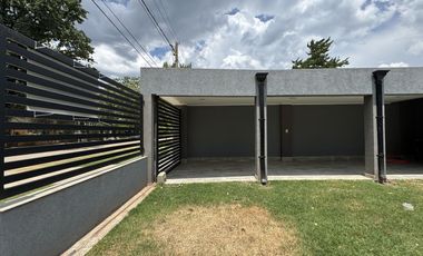 Casa en venta en Oliveros | 3 dormitorios | Pisicina | Quincho