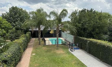 Casa en venta en Oliveros | 3 dormitorios | Pisicina | Quincho