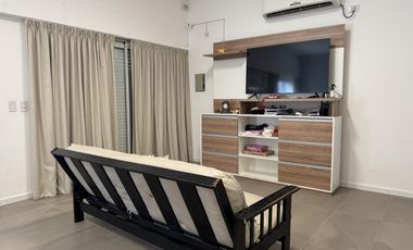 Casa en venta en Oliveros | 3 dormitorios | Pisicina | Quincho