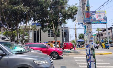 Venta De Casa Como Terreno En San Juan De Miraflores