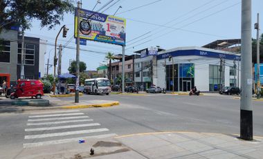 Venta De Casa Como Terreno En San Juan De Miraflores
