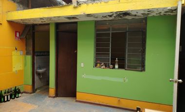 Venta De Casa Como Terreno En San Juan De Miraflores