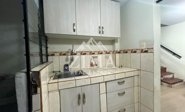 Casa en alquiler de 3 pisos