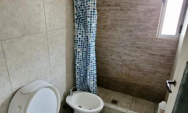 Duplex de 3 amb con jardín - Sin Expensas - Muy Bueno!!