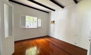 Casa 3 ambientes en alquiler en Martínez