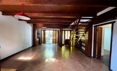 Casa 3 ambientes en alquiler en Martínez