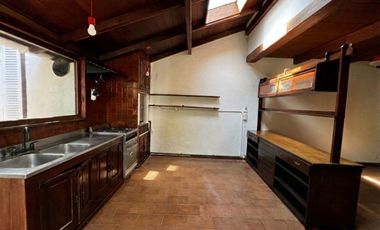 Casa 3 ambientes en alquiler en Martínez