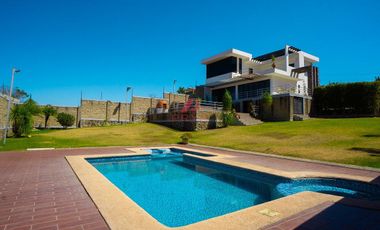 Casa en Renta en Lomas de Cajititlán,Tlajomulco