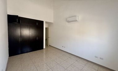 CASA EN VENTA O RENTA EN RESIDENCIAL PUERTA DE HIERRO, MTY, N.L.