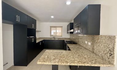 CASA EN VENTA O RENTA EN RESIDENCIAL PUERTA DE HIERRO, MTY, N.L.