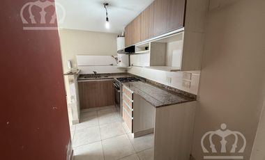 DEPTO 1° PISO X ESCALERA 2 AMB C/COCHERA - APTO CREDITO