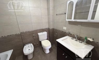 DEPTO 1° PISO X ESCALERA 2 AMB C/COCHERA - APTO CREDITO