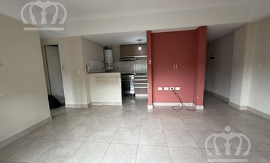 DEPTO 1° PISO X ESCALERA 2 AMB C/COCHERA - APTO CREDITO