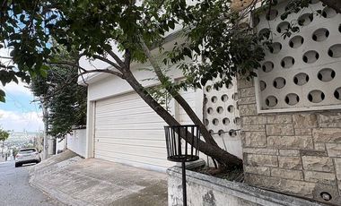 Residencia en venta con excelente ubicación, terreno y potencial