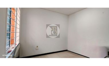 SE VENDE CASA DE 2 PISOS EN URBANIZACIÓN MONTECARLO YOPAL
