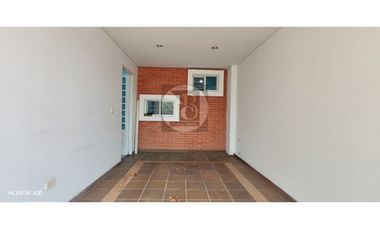 SE VENDE CASA DE 2 PISOS EN URBANIZACIÓN MONTECARLO YOPAL