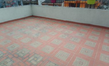 VENDO CASA 180 M2 SANTA LUCIA CHIA | 649 |