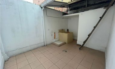 ARRIENDO CASA AMPLIA EN EL SECTOR DE MANDALAY