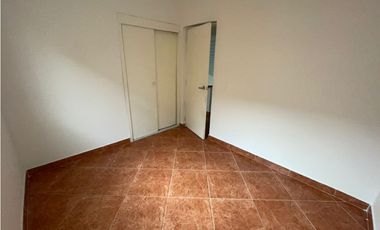 ARRIENDO CASA AMPLIA EN EL SECTOR DE MANDALAY