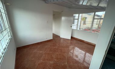 ARRIENDO CASA AMPLIA EN EL SECTOR DE MANDALAY