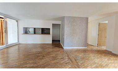 Venta apartamento en El Poblado, con terraza y para reformar