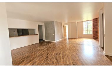 Venta apartamento en El Poblado, con terraza y para reformar