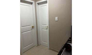 SE VENDE APARTAMENTO EN EL BARRIO LA CASTELLANA.