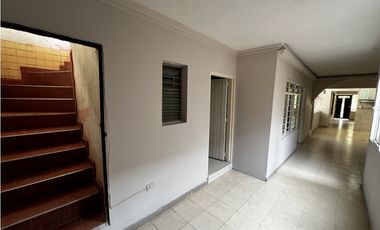 APARTAMENTO TERCER PISO EN ARRENDAMIENTO BARRIO EL RECUERDO