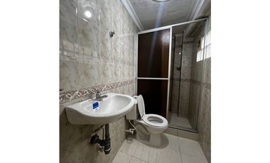 APARTAMENTO TERCER PISO EN ARRENDAMIENTO BARRIO EL RECUERDO