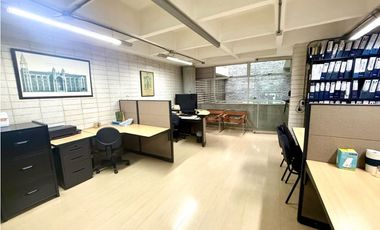 Exclusiva Oficina para Venta o Arriendo amoblada en Astorga
