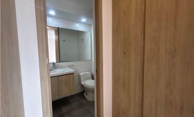 Apartamento en venta en piso 17 en Caminos de Provvidenza