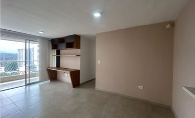 Apartamento en venta en piso 17 en Caminos de Provvidenza