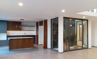 Casa en VENTA en Querétaro ¡Fraccionamiento Mallorca Residencial, Privada con alberca!