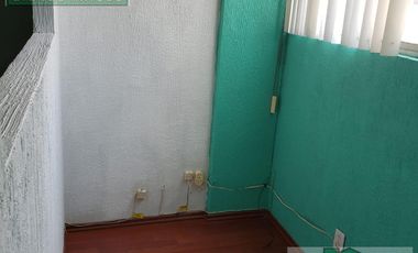 Oficina de 18 m2 en renta en Jardines de Satélite