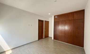 DEPARTAMENTO EN 2º NIVEL COSTA DE ORO EN VENTA