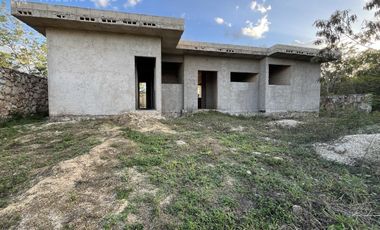 Casa en venta en Tikuch (obra gris)