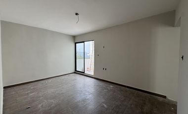 CASA EN FRENNTE A PARQUE PREVENTA EN LOMAS DEL DORADO