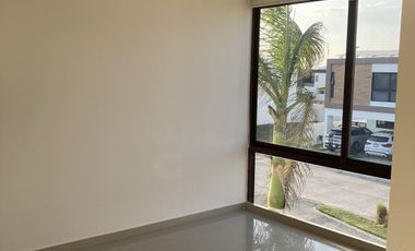 CASA CON ALBERCA EN RENTA EN PUNTA TIBURON