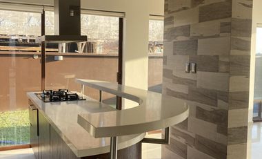 CASA CON ALBERCA EN RENTA EN PUNTA TIBURON