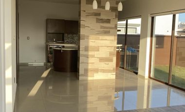 CASA CON ALBERCA EN RENTA EN PUNTA TIBURON