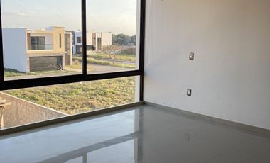 CASA CON ALBERCA EN RENTA EN PUNTA TIBURON