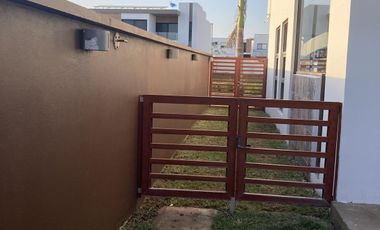 CASA CON ALBERCA EN RENTA EN PUNTA TIBURON