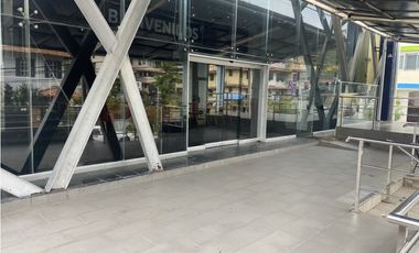 Se Alquila | Edificio Comercial - Local | Calle Uruguay